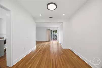 526 E 56th Street, Savannah, GA 31405 - Photo 9
