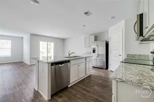 445 Coconut Dr, Bloomingdale, GA 31302 - Photo 5