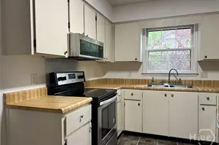 11 Brandy Ln, Savannah, GA 31419 - Photo 9