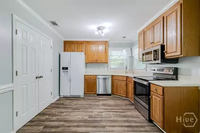 106 Longwood Drive, Savannah, GA 31405 - Photo 11