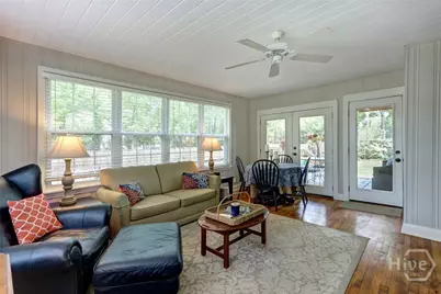 423 E 57th Street, Savannah, GA 31405 - Photo 5