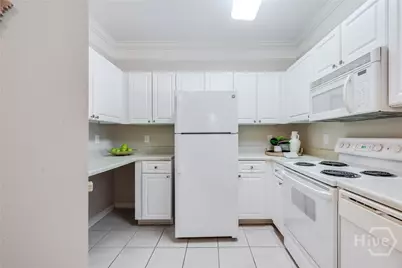 3334 Whitemarsh Way, Savannah, GA 31410 - Photo 7