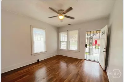 1008 W Victory Drive, Savannah, GA 31405 - Photo 5