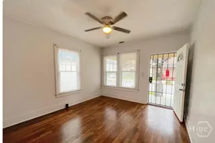 1008 W Victory Dr, Savannah, GA 31405 - Photo 5