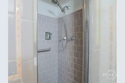211 E 63rd Street, Savannah, GA 31405 - Photo 21