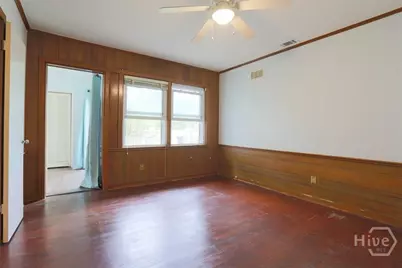 211 E 63rd Street, Savannah, GA 31405 - Photo 9