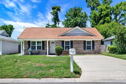 140 Ropemaker Lane, Savannah, GA 31410 - Photo 1