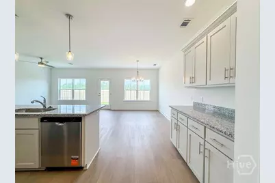 284 Boundary Hall Way, Hinesville, GA 31313 - Photo 5