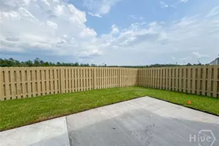 284 Boundary Hall Way, Hinesville, GA 31313 - Photo 9