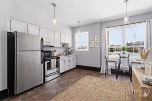 219 Abercorn St, Savannah, GA 31401 - Photo 3