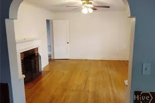 5416 Waters Dr, Savannah, GA 31406 - Photo 3