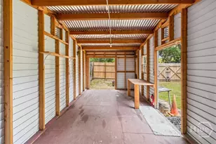 610 Beauregard St, Savannah, GA 31405 - Photo 19