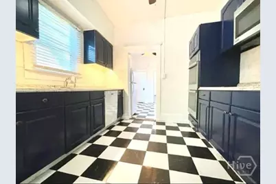 637 E 39th Street, Savannah, GA 31401 - Photo 11