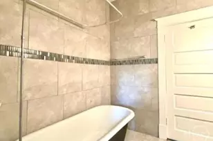 637 E 39th St, Savannah, GA 31401 - Photo 19