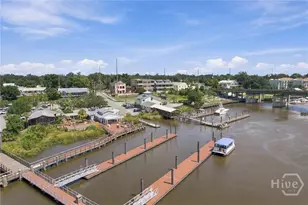 1300 Kentucky St, Darien, GA 31305 - Photo 33