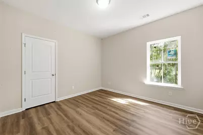 1300 Kentucky Street, Darien, GA 31305 - Photo 13