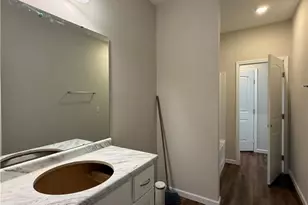1300 Kentucky St, Darien, GA 31305 - Photo 15