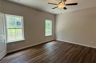 1300 Kentucky St, Darien, GA 31305 - Photo 21