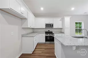 1300 Kentucky St, Darien, GA 31305 - Photo 9