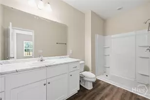 1300 Kentucky St, Darien, GA 31305 - Photo 9