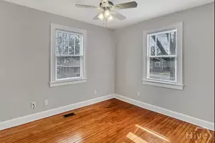 916 E 35th St, Savannah, GA 31401 - Photo 23