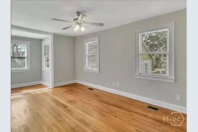 916 E 35th Street, Savannah, GA 31401 - Photo 15