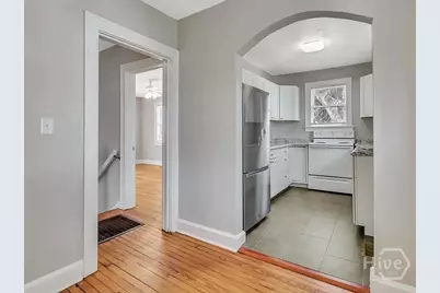 916 E 35th Street, Savannah, GA 31401 - Photo 11
