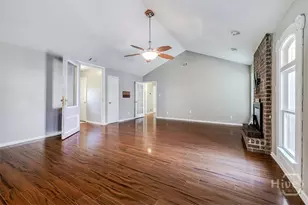 2 S Paxton Dr, Savannah, GA 31406 - Photo 9