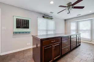2 S Paxton Dr, Savannah, GA 31406 - Photo 13