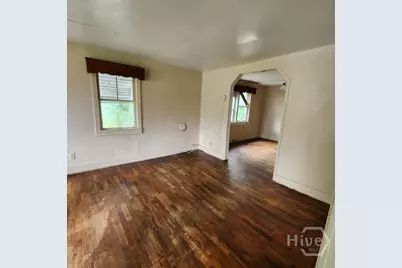 908 Bowden Street, Savannah, GA 31415 - Photo 5