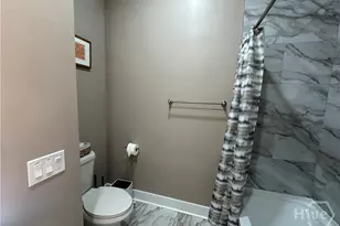 306 W 42nd St, Savannah, GA 31401 - Photo 51