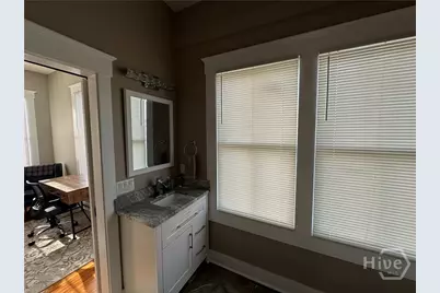 306 W 42nd Street #B, Savannah, GA 31401 - Photo 59