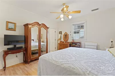 702 E 32nd Street, Savannah, GA 31401 - Photo 11