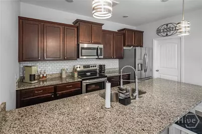 328 Coconut Drive, Bloomingdale, GA 31302 - Photo 7