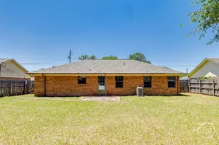1750 Ashton Dr, Hinesville, GA 31313 - Photo 5