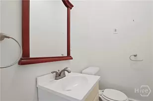 1214 E Victory Dr, Savannah, GA 31404 - Photo 13