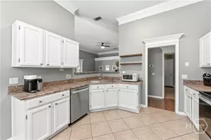 14 Bristlecone Ct, Savannah, GA 31419 - Photo 11