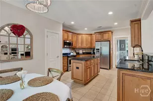 195 Chastain Cir, Richmond Hill, GA 31324 - Photo 13