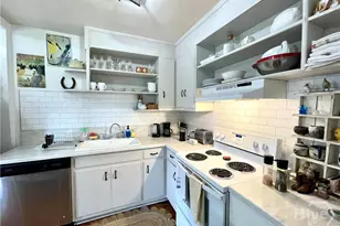 12 W 51st St, Savannah, GA 31405 - Photo 5
