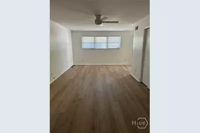 2201 E 37th Street, Savannah, GA 31404 - Photo 3
