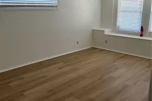 2201 E 37th St, Savannah, GA 31404 - Photo 9