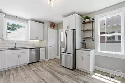 326 E 53rd Street, Savannah, GA 31405 - Photo 15