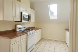 1315 - Upstairs Bonaventure Rd, Savannah, GA 31404 - Photo 11