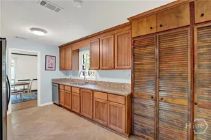 157 Hampshire Rd, Savannah, GA 31410 - Photo 15