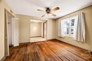 219 E Point Dr, Savannah, GA 31410 - Photo 15
