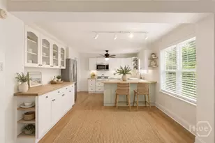 219 E Point Dr, Savannah, GA 31410 - Photo 25