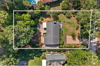 219 E Point Drive, Savannah, GA 31410 - Photo 3
