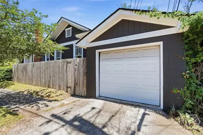 801 E 37th Street, Savannah, GA 31401 - Photo 29