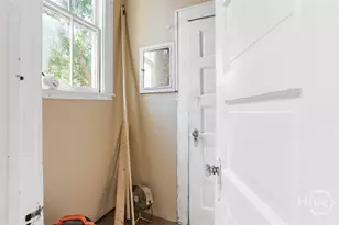 205 W 35th St, Savannah, GA 31401 - Photo 35