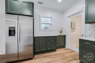 1018 Seiler Ave, Savannah, GA 31401 - Photo 17